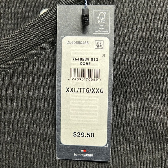 💥3/$15💥NWT-Tommy Hilfiger Women's Essential Favorite Crewneck Tee, Black - XXL - Picture 9 of 10